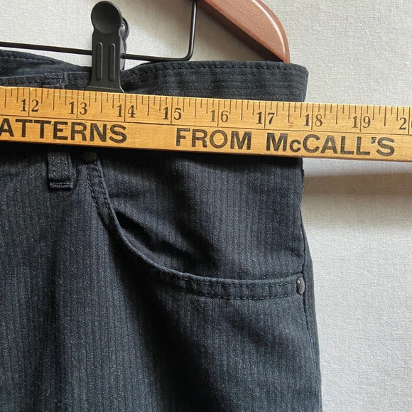 Hugo Boss black straight leg  denim jean Sz 35 - Picture 11 of 11